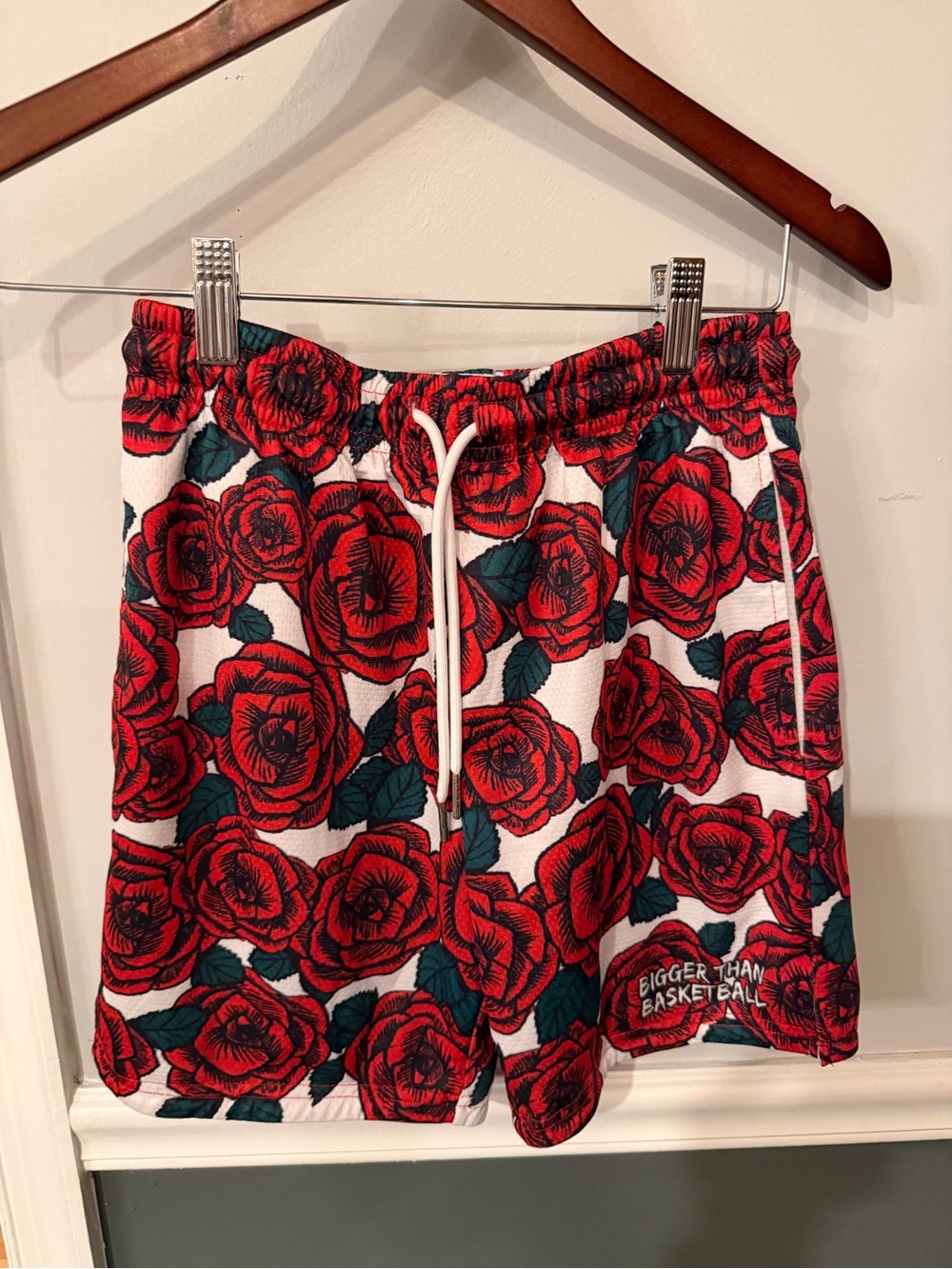 Bigger Than Basketball brand youth shorts size large